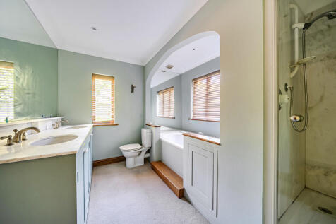 1361866-4-68e8042...