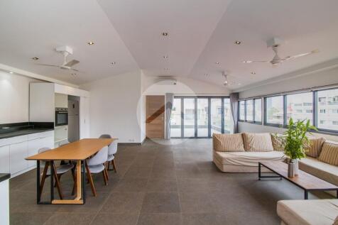 Renovated 3 Bedroom Apartment For Sale - Wat Phnom, Phnom Penh