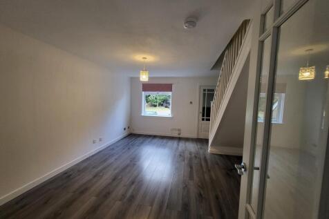 Fintry Avenue, Deans, Livingston, West Lothian photo 3