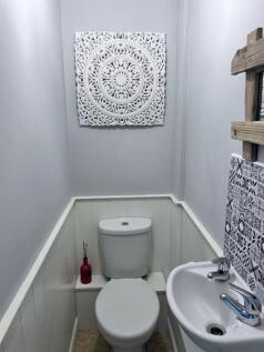 Cloakroom shrubbery lane.jpg
