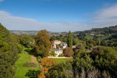 42 - Oakley House - GL5 5PQ - Web.jpg