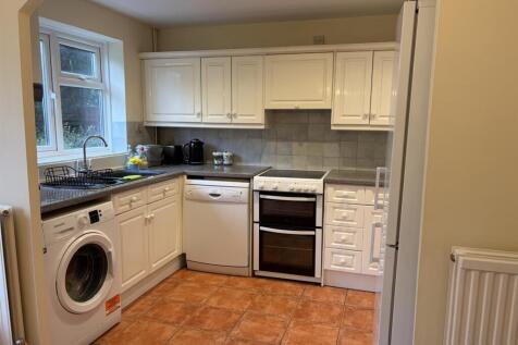 Kitchen 1.jpg