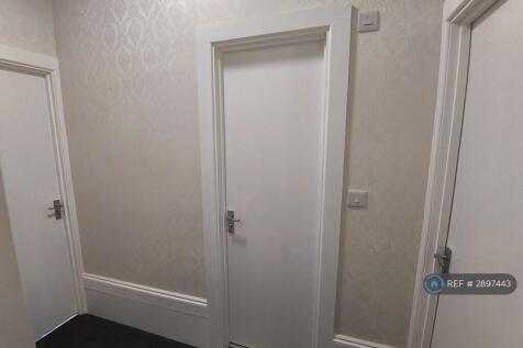 Enter Hallway