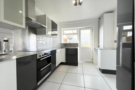 Leven Drive, Waltham Cross photo 2