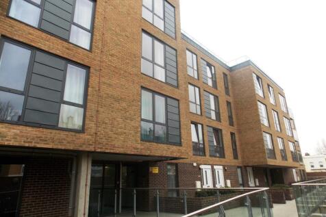 Aubers ridge Court External.jpg