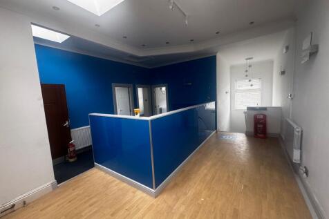 Office to rent Image 5