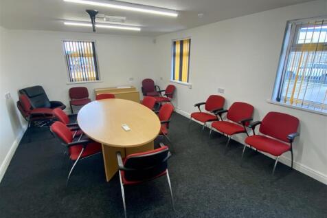 Office to rent Image 3