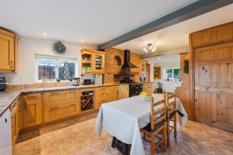 WOODPLACE LANE, 76  (13).jpg