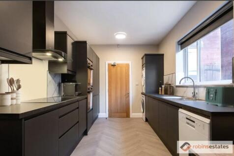 Rolleston Drive, Nottingham, NG7 photo 4