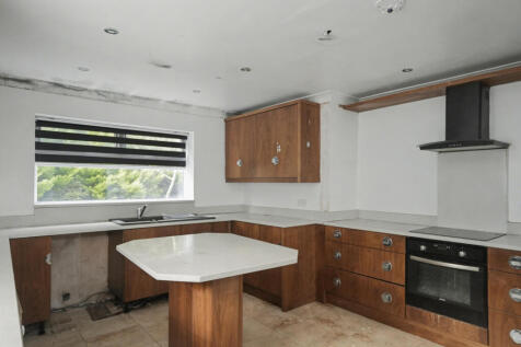 809a York Road, Leeds, LS14 6AA