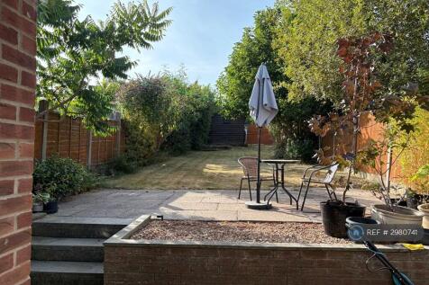 Westlands Road, Uttoxeter, ST14 photo 3