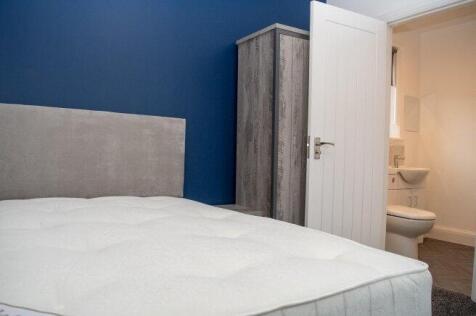 salem-street-ne32-3ag-1009672