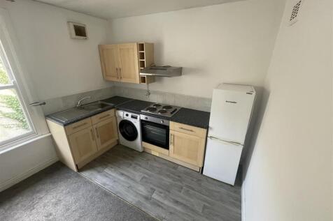 living and kitchen image 2.jpg