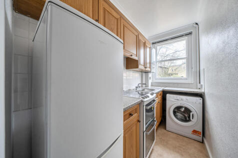 1417333-10-6995b4...