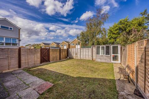 35 Sidlesham Close, Hayling Island-Small-PorticoMa