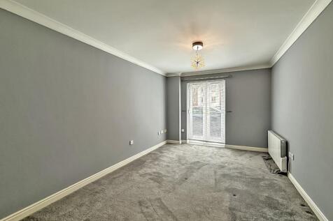 Essington Way, Wolverhampton, West Midlands, WV1 photo 4