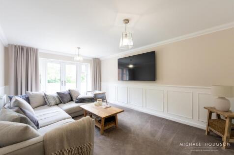 69 Leighfield Drive-44.jpg