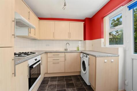 Kitchen_2.jpeg