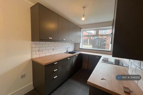 Droylsden, Manchester, M43 photo 5