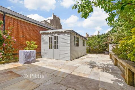 Patio / Decking