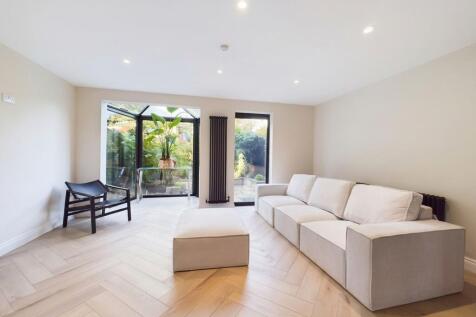 Kitchen/Diner/Lounge