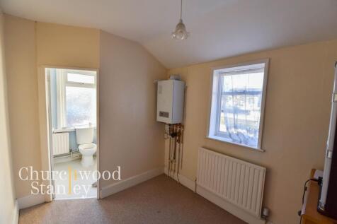 Third Bedroom / Study