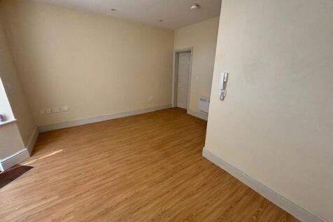 Flat , The Old Doctors House,  Carlton Road, Worksop photo 5