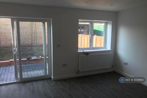 Daiglen Drive, South Ockendon, RM15 photo 5