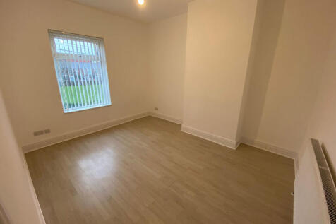 Station Road, Eccles, Salford photo 4