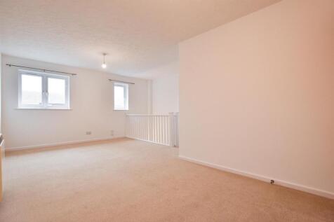 Living area.jpg