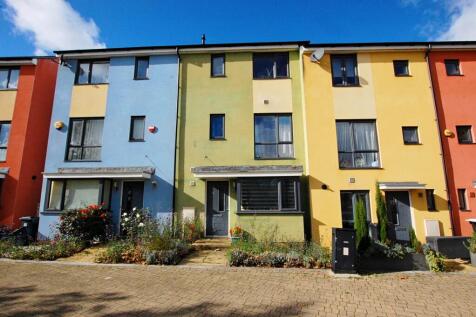 4-bed terraced on Willowherb Road, Lyde Green, Bristol, BS16, £1,795/mo