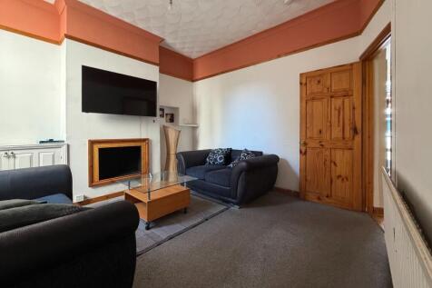 Call 02920 668585 to secure your viewing _2