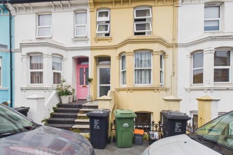 CAM02534G0-PR0745-STILL017.jpg