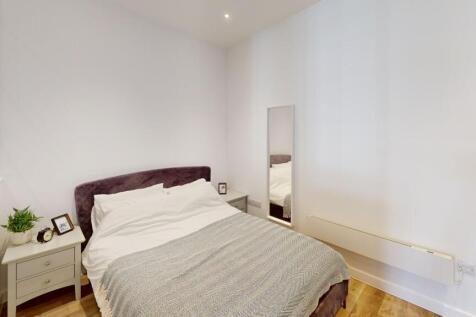 Flat 10, Armyn House, Bar Road TR11 4NN photo 3