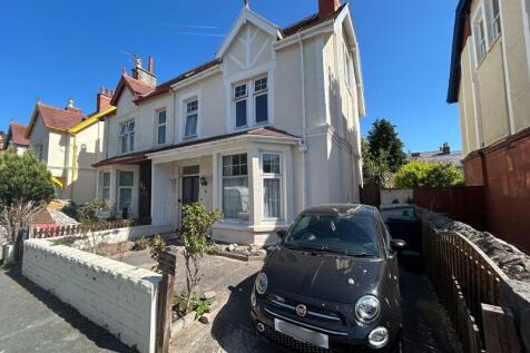 Llandudno, LL30 - property photo