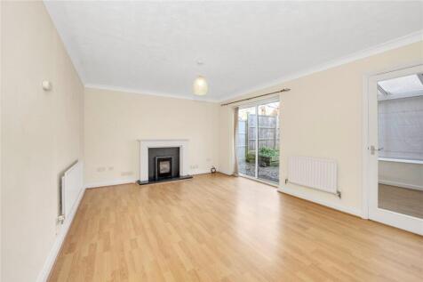 Cardinal Close, Bury St. Edmunds, Suffolk, IP32 photo 4