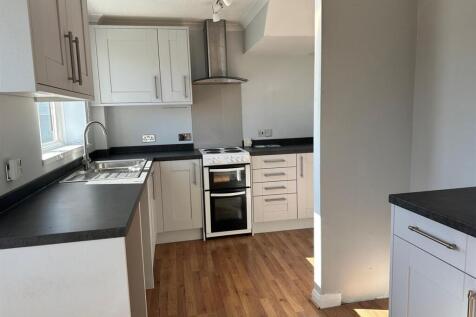 Kitchen...jpg