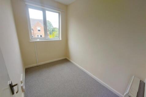 Headlands, Kettering, Northants photo 5