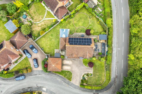 1306645-8-684bd31...