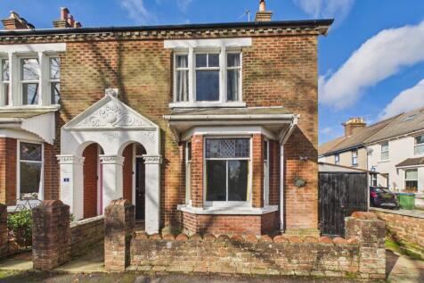 CAM04018G0-PR0448-STILL010