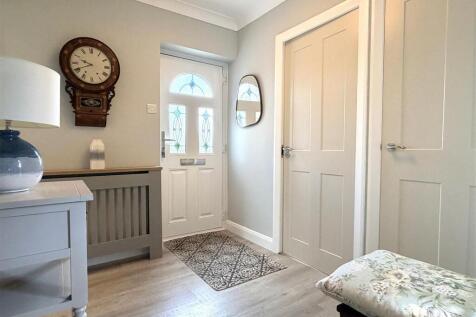 ENTRANCE HALLWAY