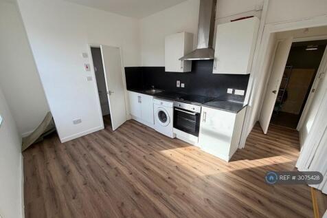 1-bed flat on Waterloo Road, Southampton, SO15, £795/mo