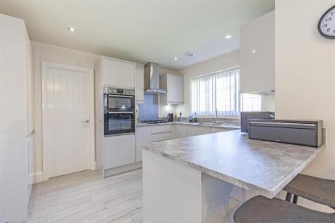 Superb Dining Kitchen