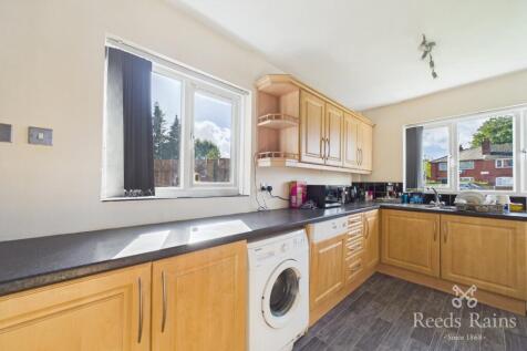 Yew Tree Road, Manchester, Greater Manchester, M14 photo 4