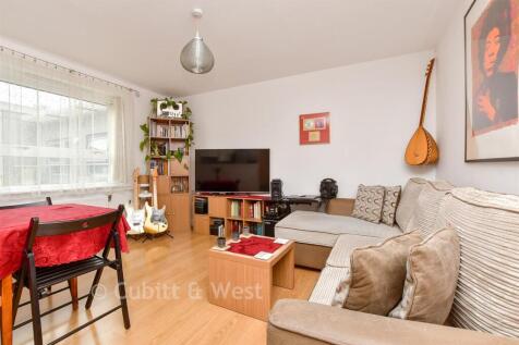 Lounge / Kitchen / Diner