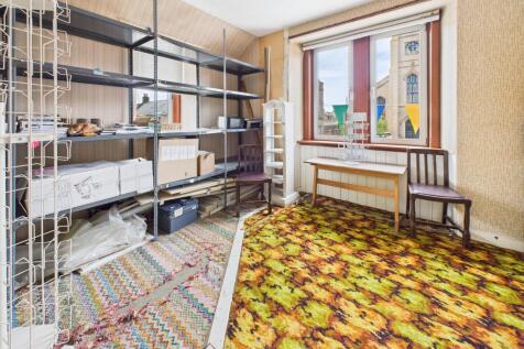 CAM03185G0-PR0106-STILL004