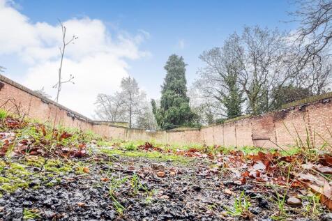 Former Garages rear of 17 Berkeley Gardens, Winchmore Hill, London N21 2BE