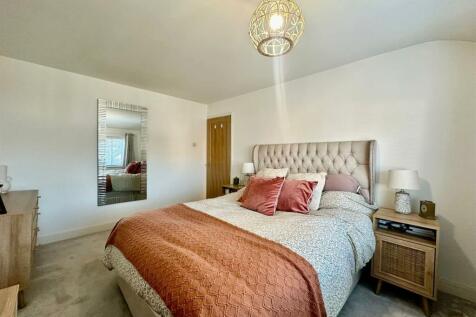 WhatsApp Image 2025-01-09 at 16.01.04_3af49d2b.jpg