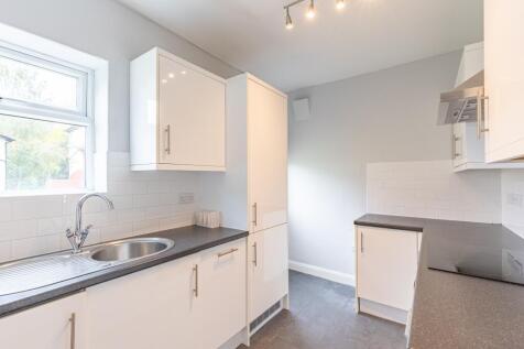 Sandringham Drive, Moortown, Leeds, LS17 photo 3