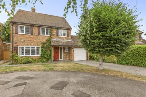 4 Grange Road, HP15 7QZ-15.jpg